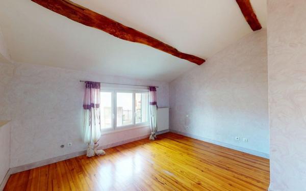 Maison à vendre    6 pièces •  Massieux