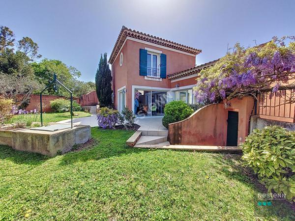 Maison à Six Fours Les Plages de 6 pièces de 180 m² sur 405 m² de terrain