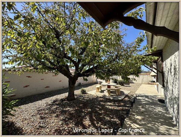 Le Passage, maison de plain-pied de 93m² avec garage, jardin et abri en dur