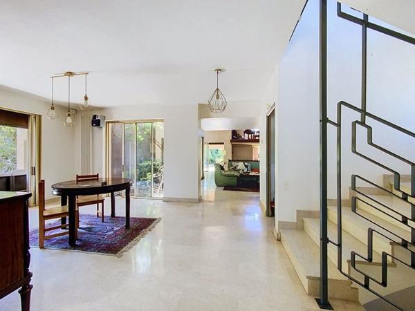 Maison 560 304 € Montpellier 6 p 217 m² DPE C