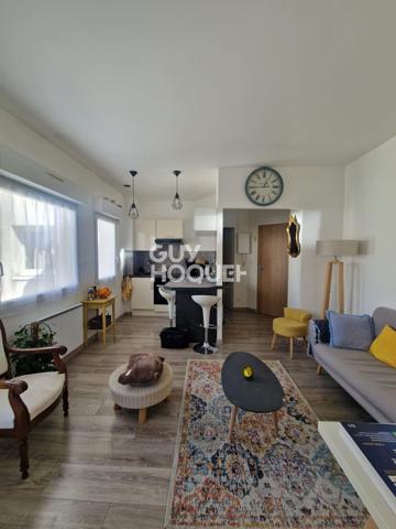 Appartement à vendre de 2 pièces de 30 m² hypercentre avec balcon et parking