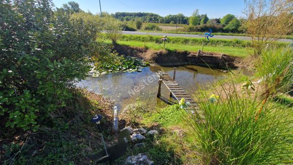 **Charmante maison contemporaine avec vue degagee et grand terrain a proximite de Gardonne**