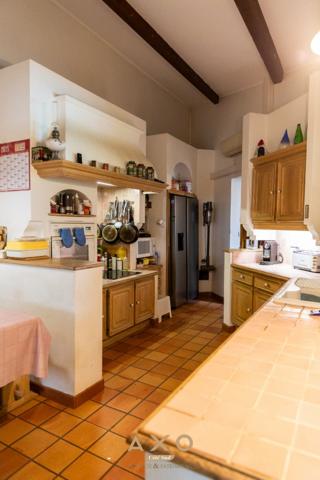 EXCLUSIVITE - LE MONTAIGUET - MAISON 160M2 - T7 - GARAGE - PISCINE - PARC 5000M2 - 1 020 000