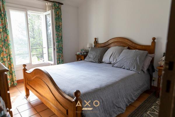 EXCLUSIVITE - LE MONTAIGUET - MAISON 160M2 - T7 - GARAGE - PISCINE - PARC 5000M2 - 1 020 000