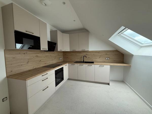 Vente                                                      Appartement
                        
                     2 pièces                      55 m2                     à Anet