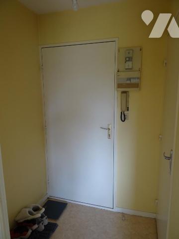 STUDIO A VENDRE A LAVAL (53000)