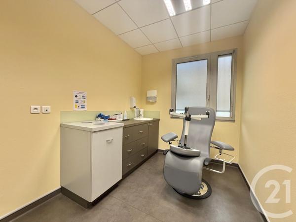 à vendre  297,49 m2 MOULINS - 03