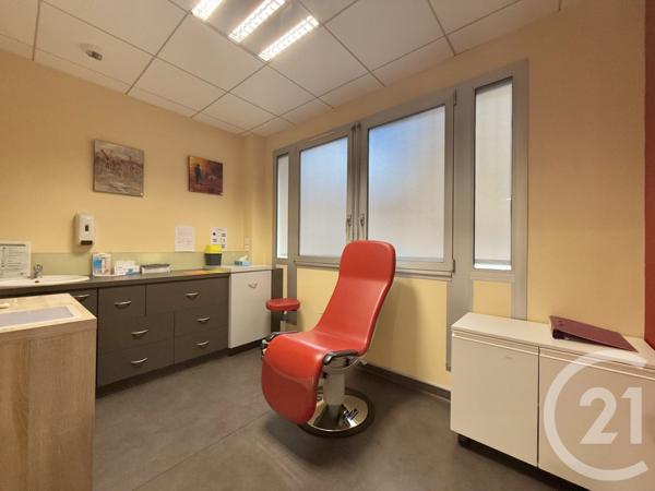 à vendre  297,49 m2 MOULINS - 03