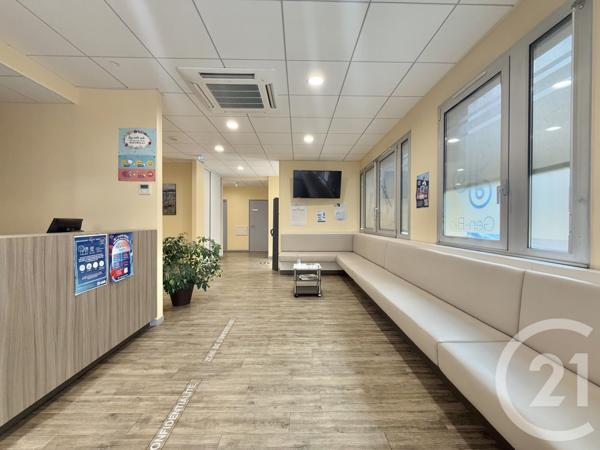 à vendre  297,49 m2 MOULINS - 03