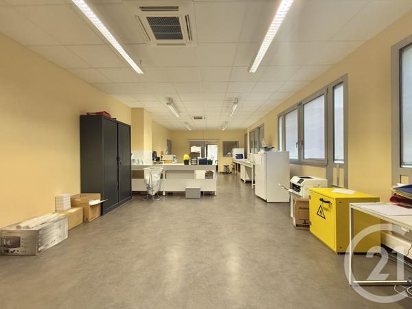 à vendre  297,49 m2 MOULINS - 03