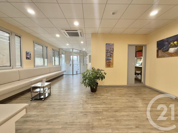 à vendre  297,49 m2 MOULINS - 03