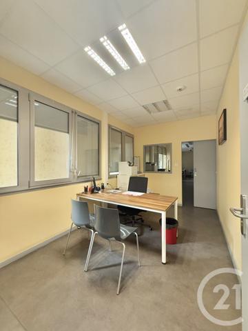 à vendre  297,49 m2 MOULINS - 03