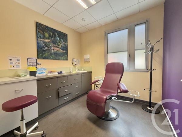 à vendre  297,49 m2 MOULINS - 03