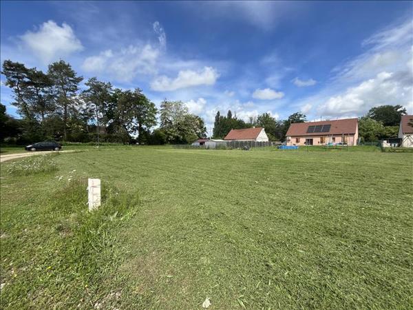 Terrain à vendre |  Ainay-le-Vieil |  968 m²