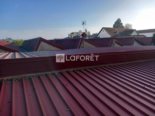 Achat local commercial près de DOLE - 1200 m² - 840 000 €