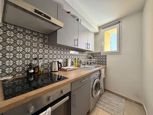 SAINT REMY DE PROVENCE - APPARTEMENT 43 M2 - TERRASSE