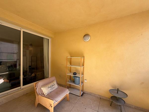 SAINT REMY DE PROVENCE - APPARTEMENT 43 M2 - TERRASSE