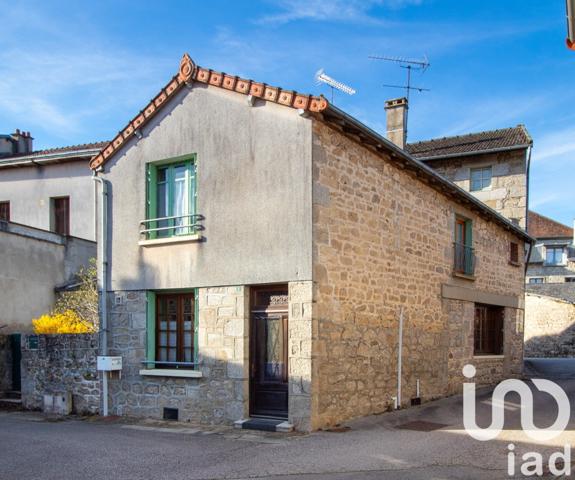 Maison 8 pièces de 180 m² à Sauviat-sur-Vige (87400)