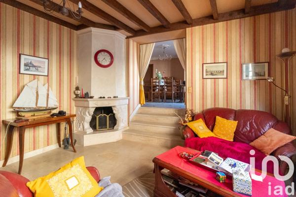 Maison 8 pièces de 180 m² à Sauviat-sur-Vige (87400)