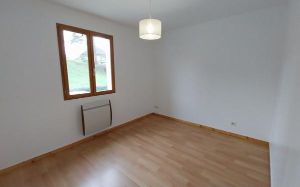 Maison à louer    3 pièces • 74,22 m2 Saint-Yrieix-la-Perche