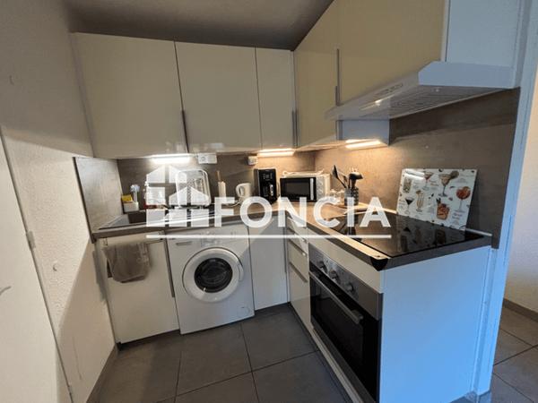 Location Studio meublé 25.31 m² - Bormes Les Mimosas 83230