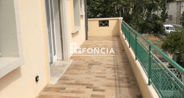 Location Appartement 4 pièces 122.92 m² - Cadenet 84160