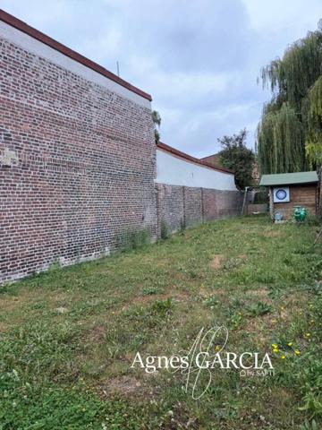 Maison avec local commercial ou professionnel
