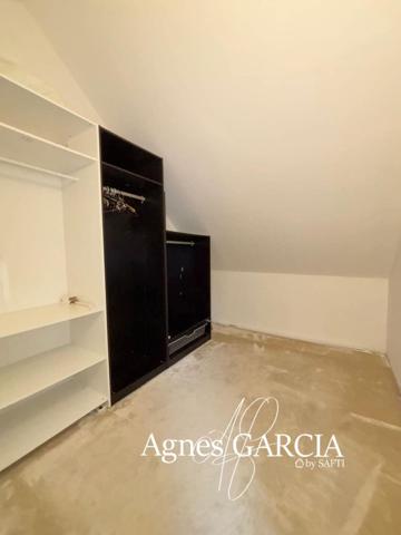 Maison avec local commercial ou professionnel