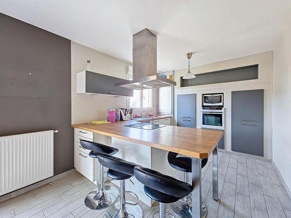 Maison 6 pièce(s) 120 m2