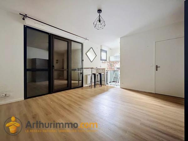 Location                                                      Appartement
                        
                     1 pièces                      27 m2                     à Reims