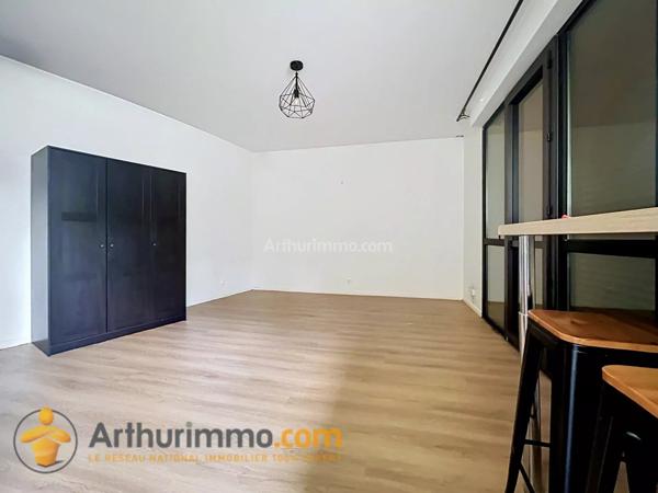 Location                                                      Appartement
                        
                     1 pièces                      27 m2                     à Reims