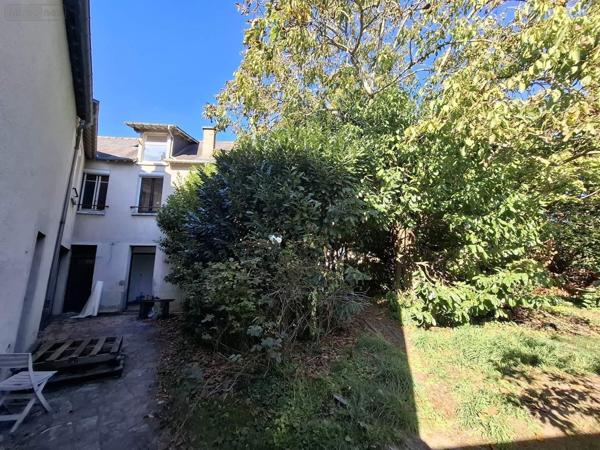 Immeuble à vendre à Rennes en Ille-et-Vilaine (35000), ref : 006/2219   
RENNES-ST THERESE