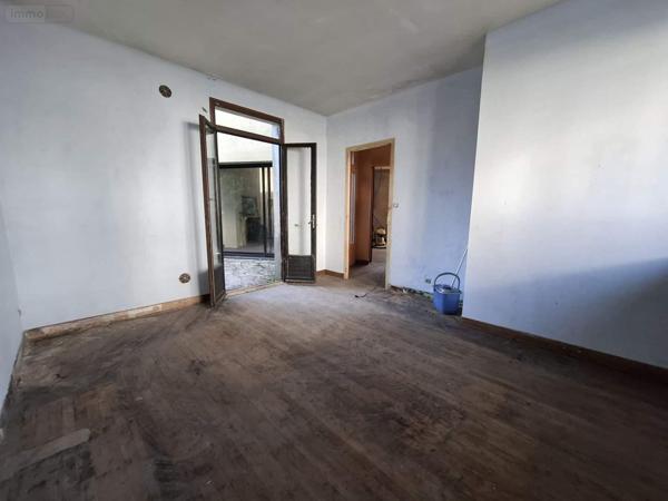 Immeuble à vendre à Rennes en Ille-et-Vilaine (35000), ref : 006/2219   
RENNES-ST THERESE