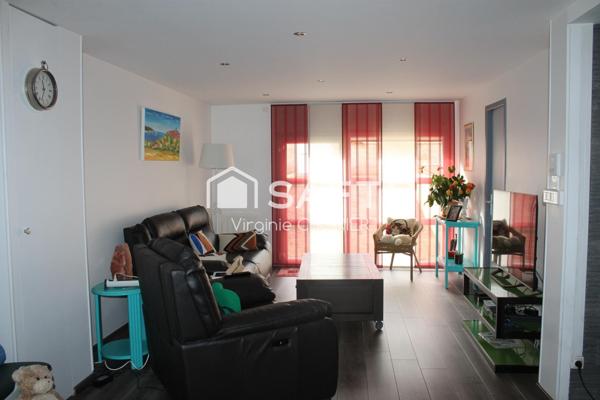 Belle maison entièrement rénovée de 153m2 avec garage double. Idéal famille nombreuse