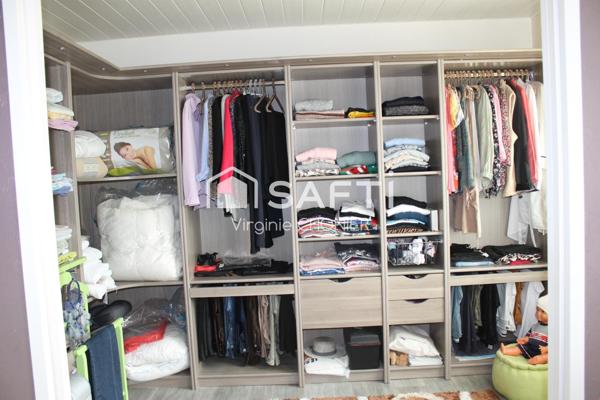 Belle maison entièrement rénovée de 153m2 avec garage double. Idéal famille nombreuse