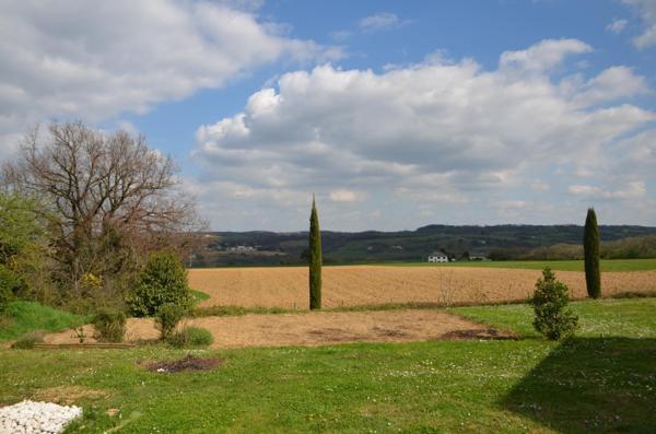 Terrain à bâtir, vue dégagée