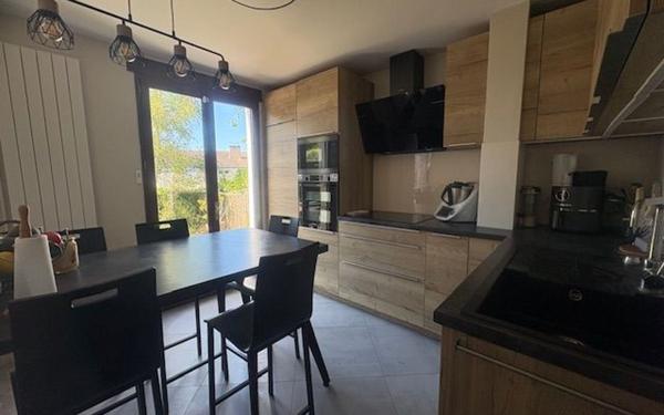 Maison à vendre    5 pièces • 119,50 m2 Menucourt