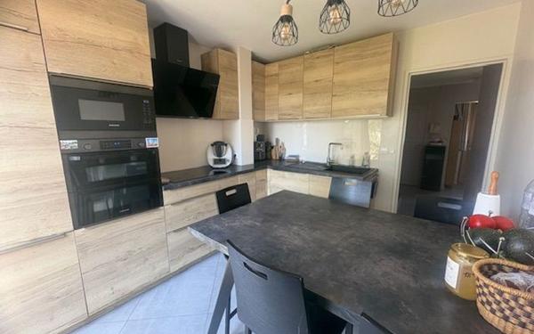 Maison à vendre    5 pièces • 119,50 m2 Menucourt