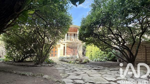 Maison à vendre 10 pièces 264 m² Carpentras