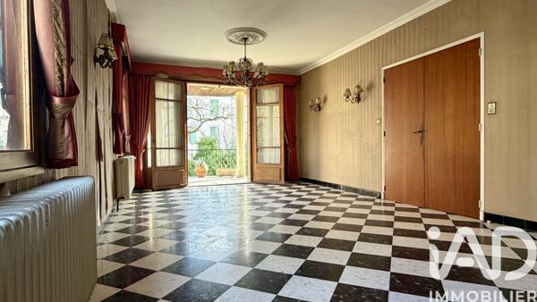 Maison à vendre 10 pièces 264 m² Carpentras