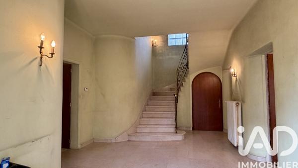 Maison à vendre 10 pièces 264 m² Carpentras