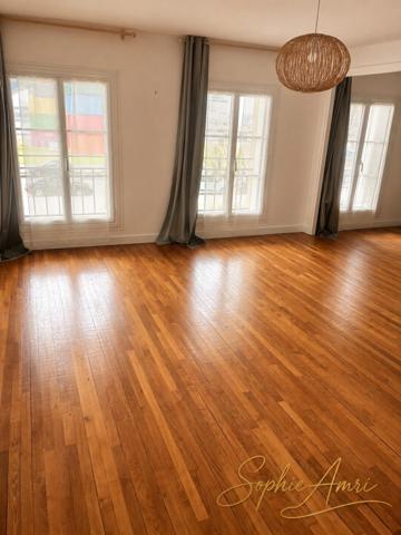 Exclusivité *Coup de cœur* Vue exceptionnelle sur la Catène* T4/T5 Perret 96 m² avec parking et cave