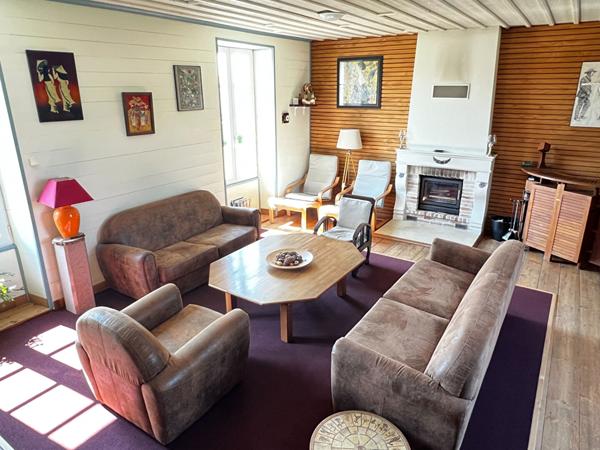 Maison Vouillé Les Marais 6 pièce(s)