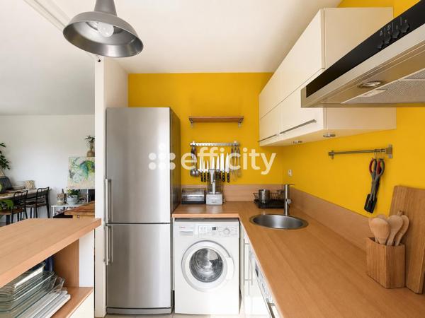 Appartement
         3 pièces
        - 72 m² Exclusivité 190 000 € *