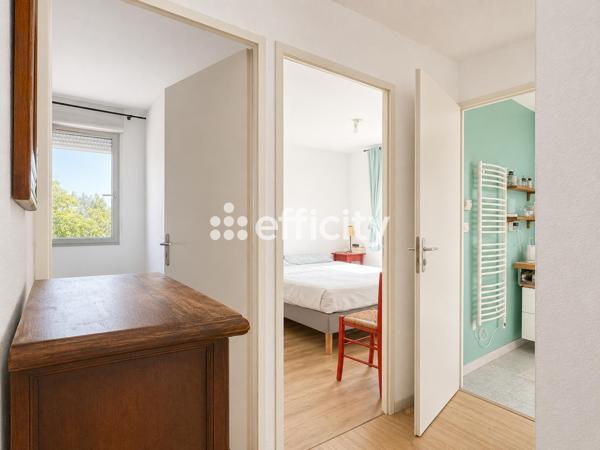 Appartement
         3 pièces
        - 72 m² Exclusivité 190 000 € *