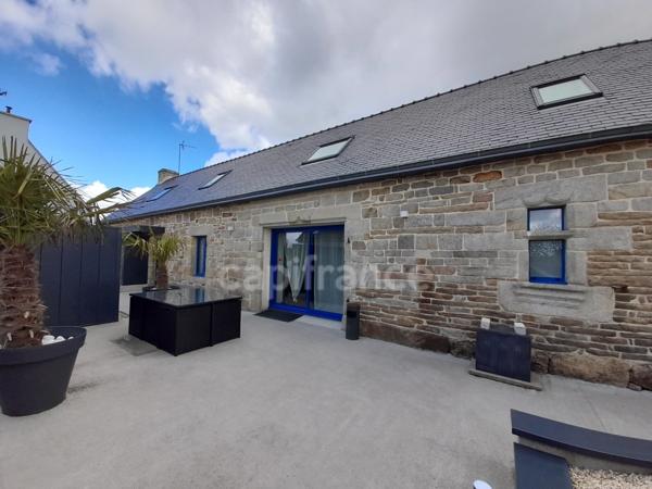 Maison à vendre 5 pièces ERGUE GABERIC (29500)- surface habitable 162.56 m2- 3 chambres - parcelle de 895 m2