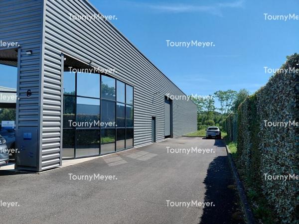A Vendre- St Médard en Jalles- Bâtiment activités sur terrain privatif