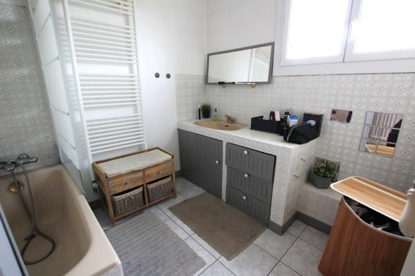 Maison 4 chambres – Piscine chauffée – Jardin de 615 m²