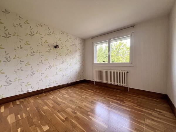 Maison 5 pièces de 90m² à louer à Geneuille