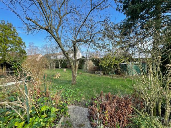 Maison à vendre    5 pièces •  Nozay